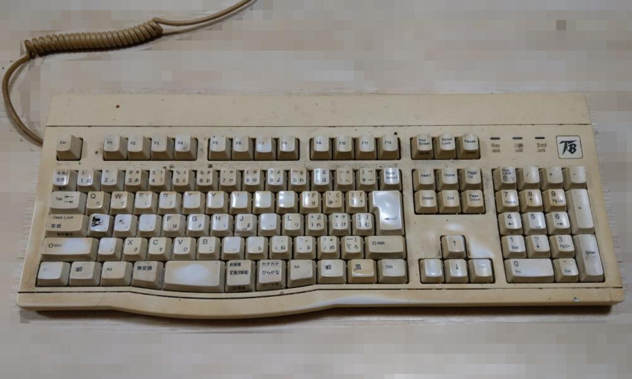 最大の「こだわり」、20年以上使っているPS/2ポートのキーボード